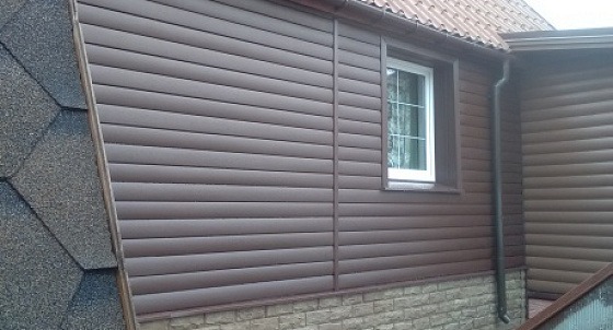 Блокхаус и цокольные панели в Б.Пороги