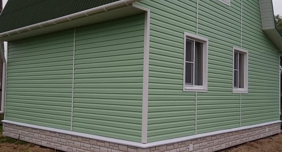 Монтаж винилового сайдинга пос. Рахья