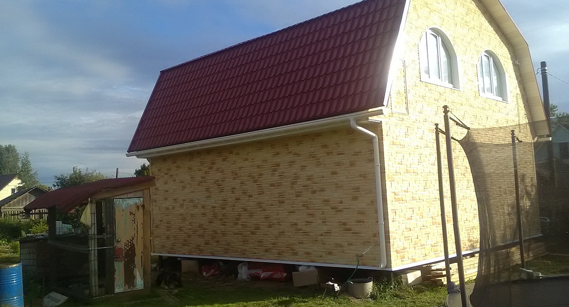 Монтаж металлочерепицы, облицовка фасадными панелями д. Старосиверская