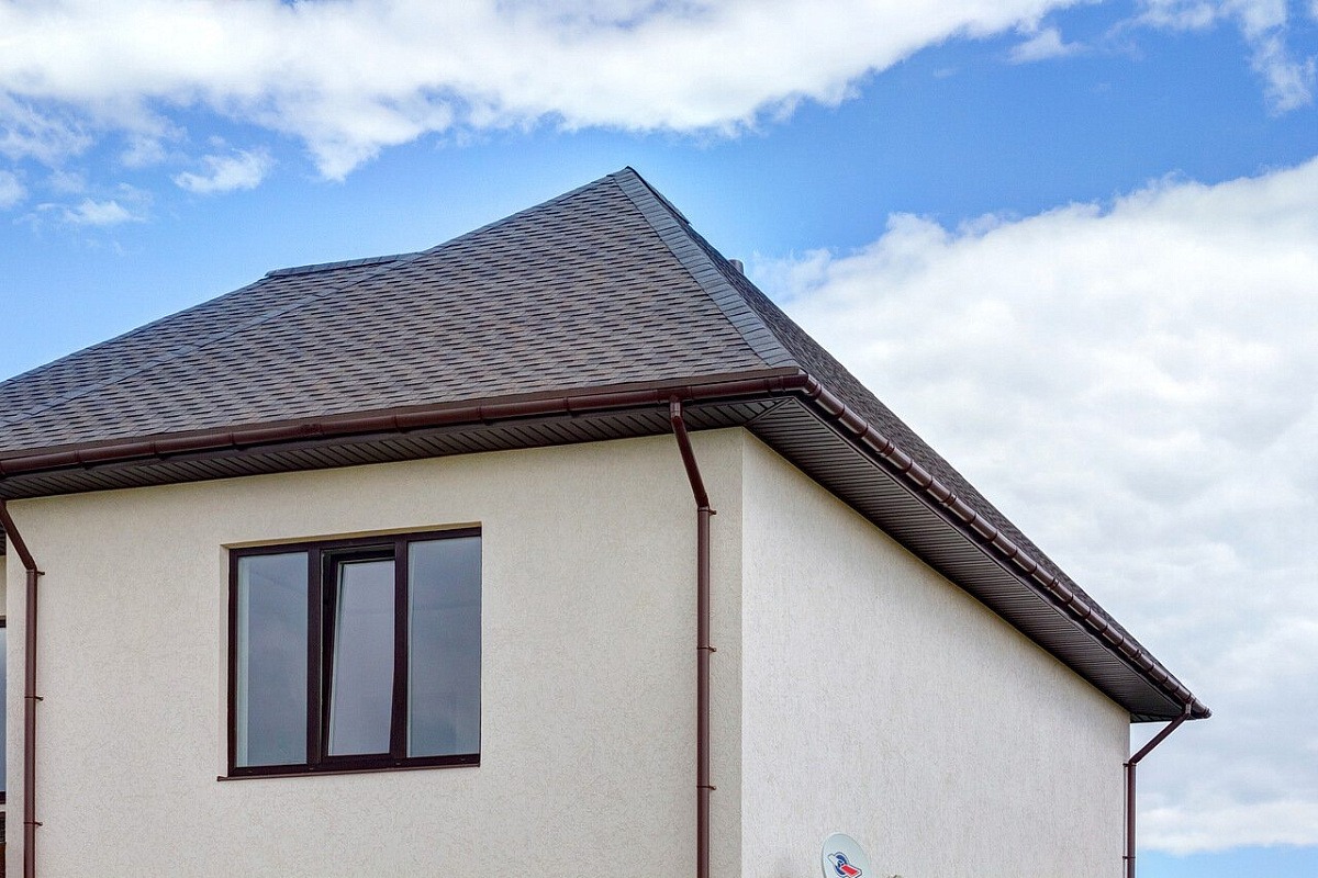 Хомут трубы универсальный L=180мм ТН ПВХ , темно-коричневый