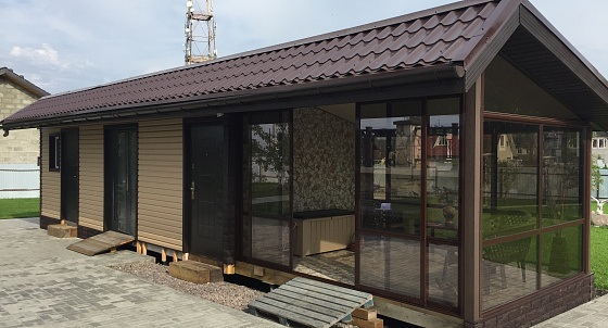 Монтаж металлочерепицы и винилового сайдинга в КП Форпост