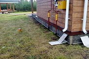 Монтаж цокольных панелей и отлива в п. Приветнинское